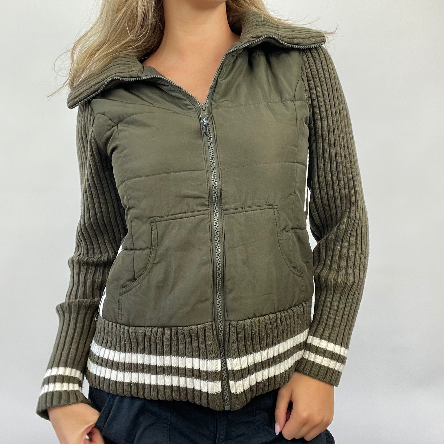 POSH AND BECKS DROP | medium green jacket with knit sleeves