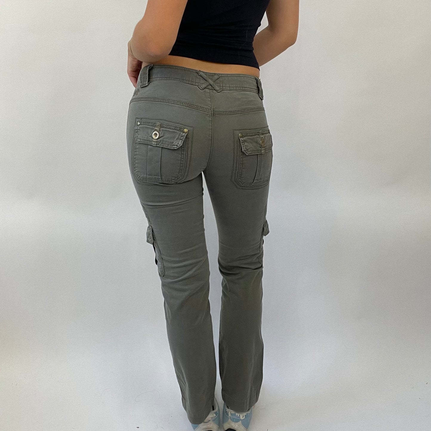 POSH AND BECKS DROP | small khaki cargo jeans