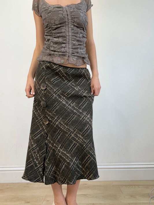 vintage edit twenty | small brown checkered midi skirt with button details
