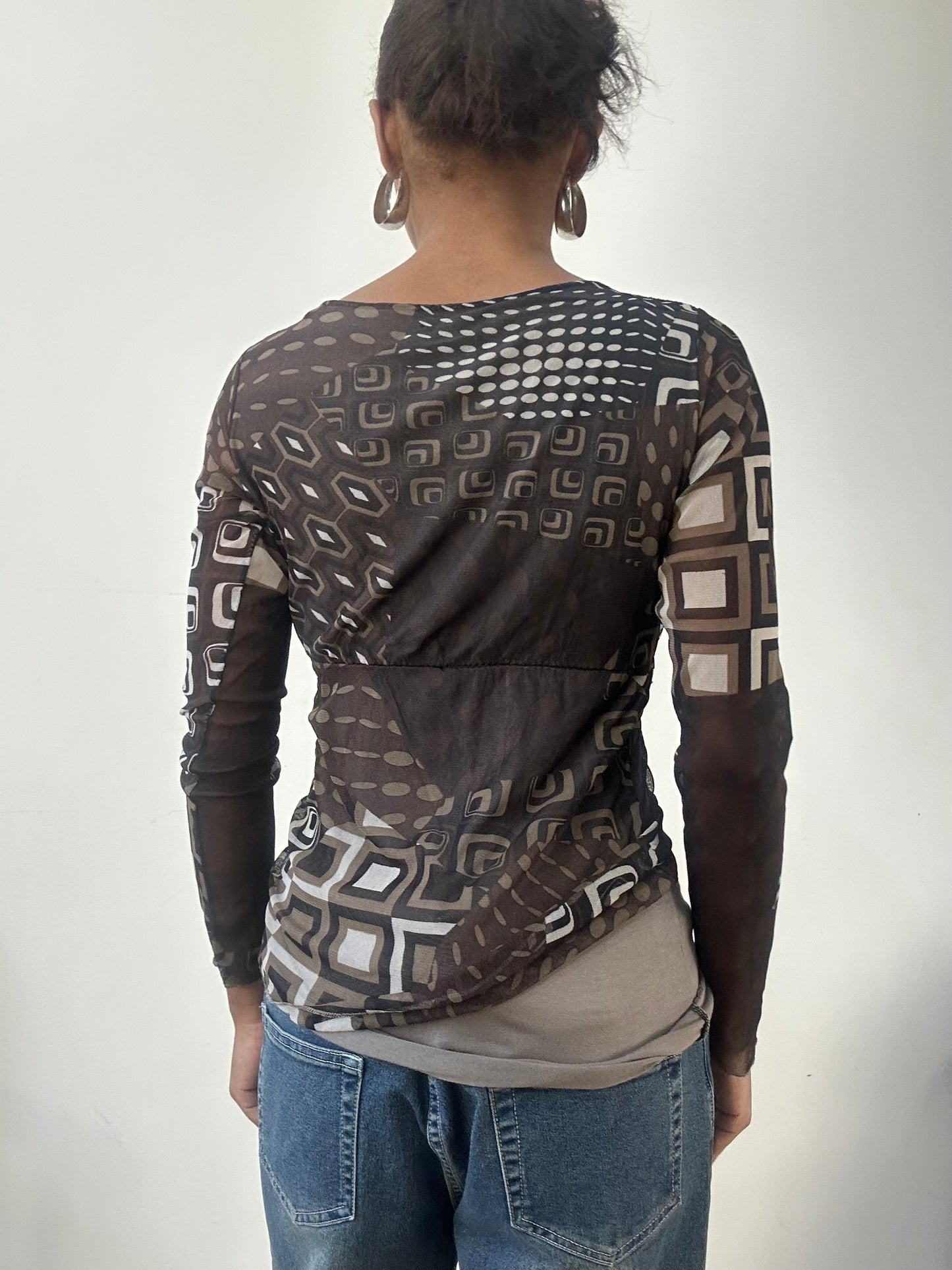 AUTUMN EDIT | small brown long sleeve top with graphic mesh overlay