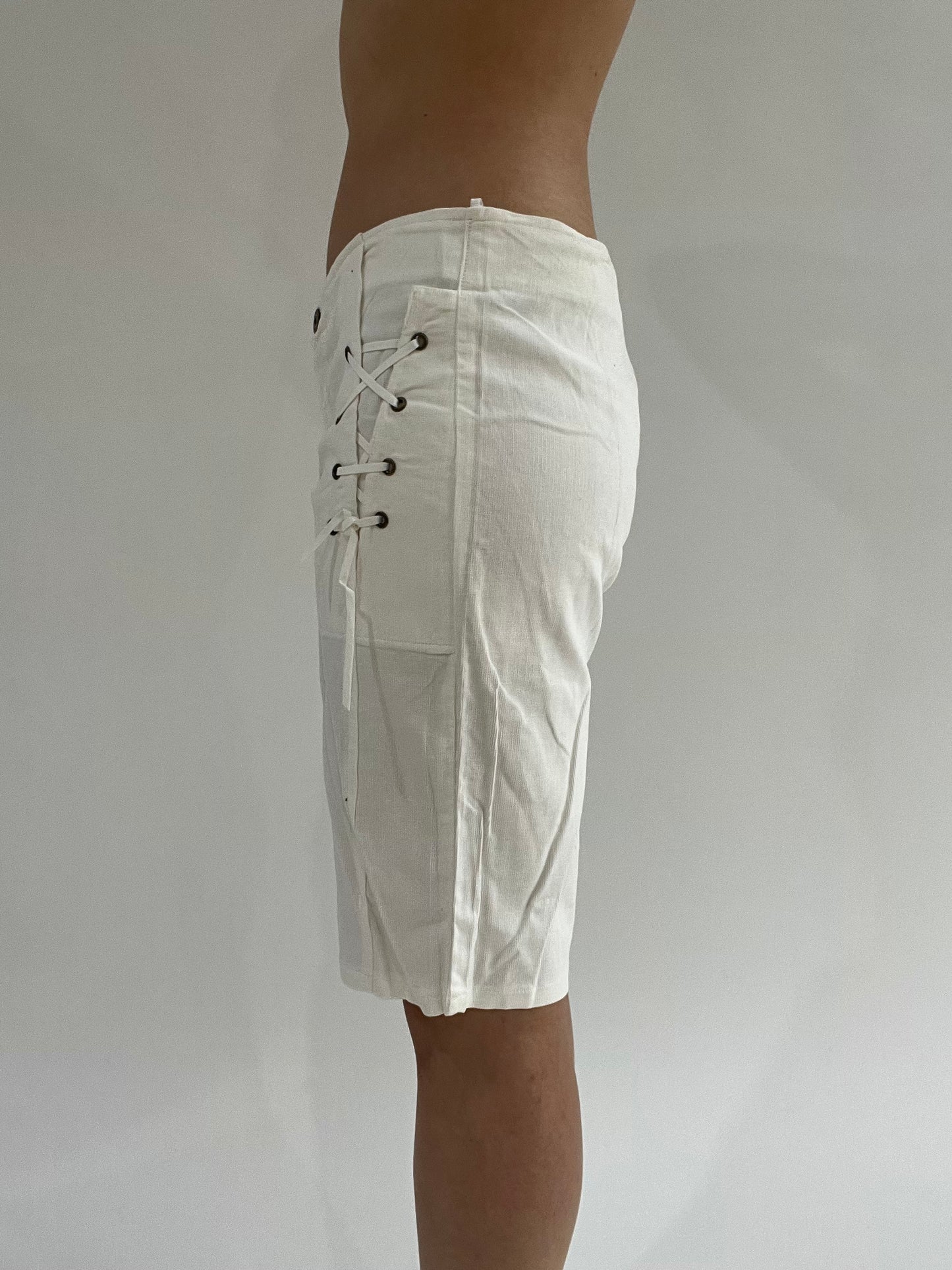 ‼️ | white corduroy shorts