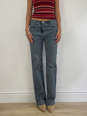 VINTAGE PICKS | small blue mid rise jeans with beaded detailing