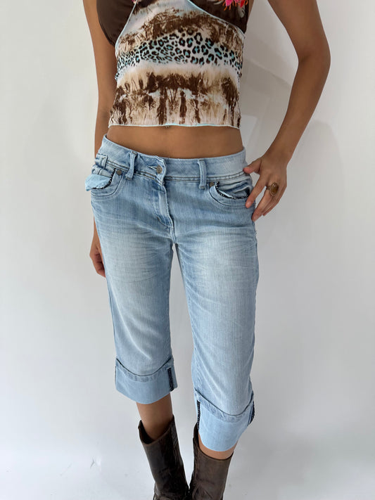 festival drop | medium blue denim cropped capris