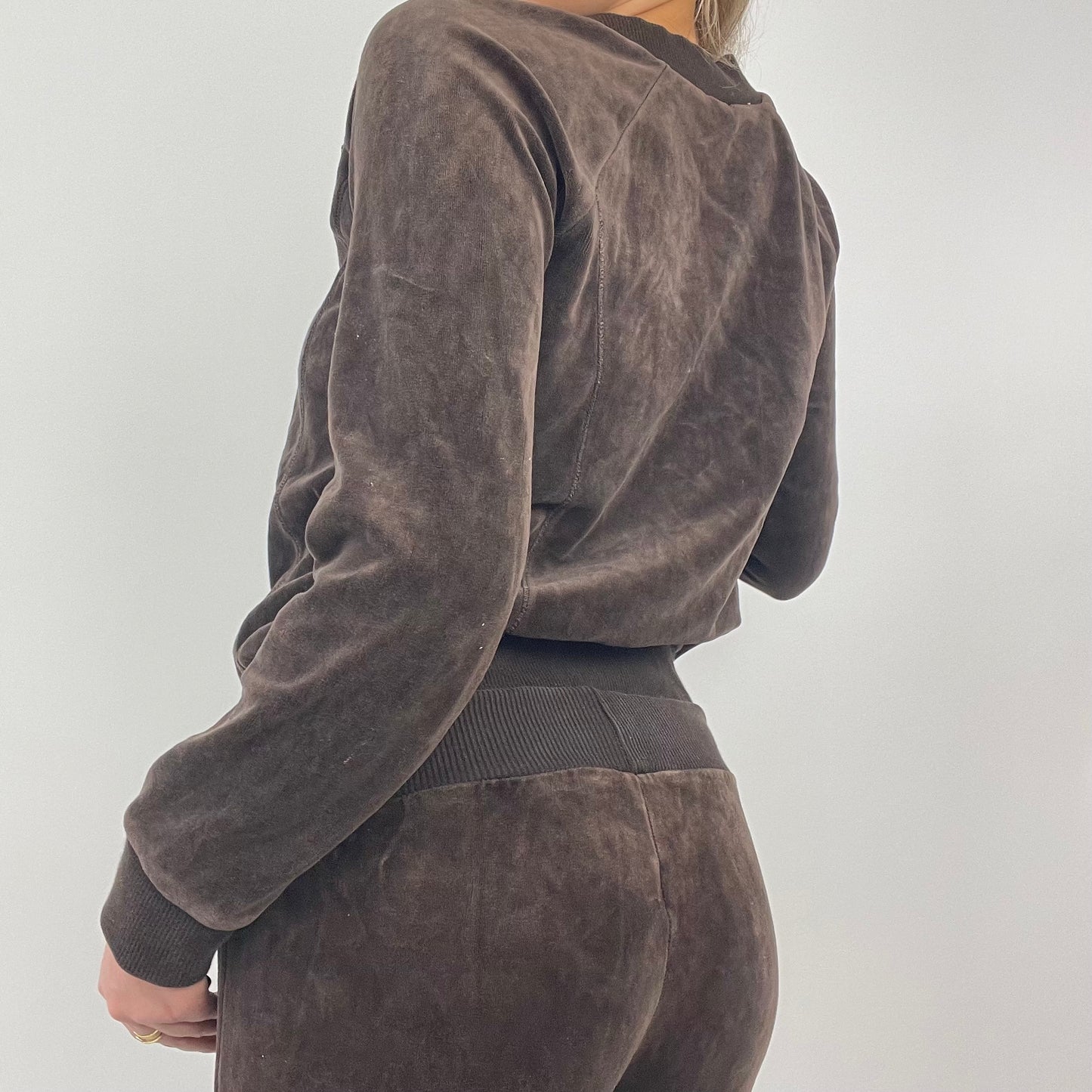 PARIS HILTON DROP | small brown united colors of benetton velour tracksuit set