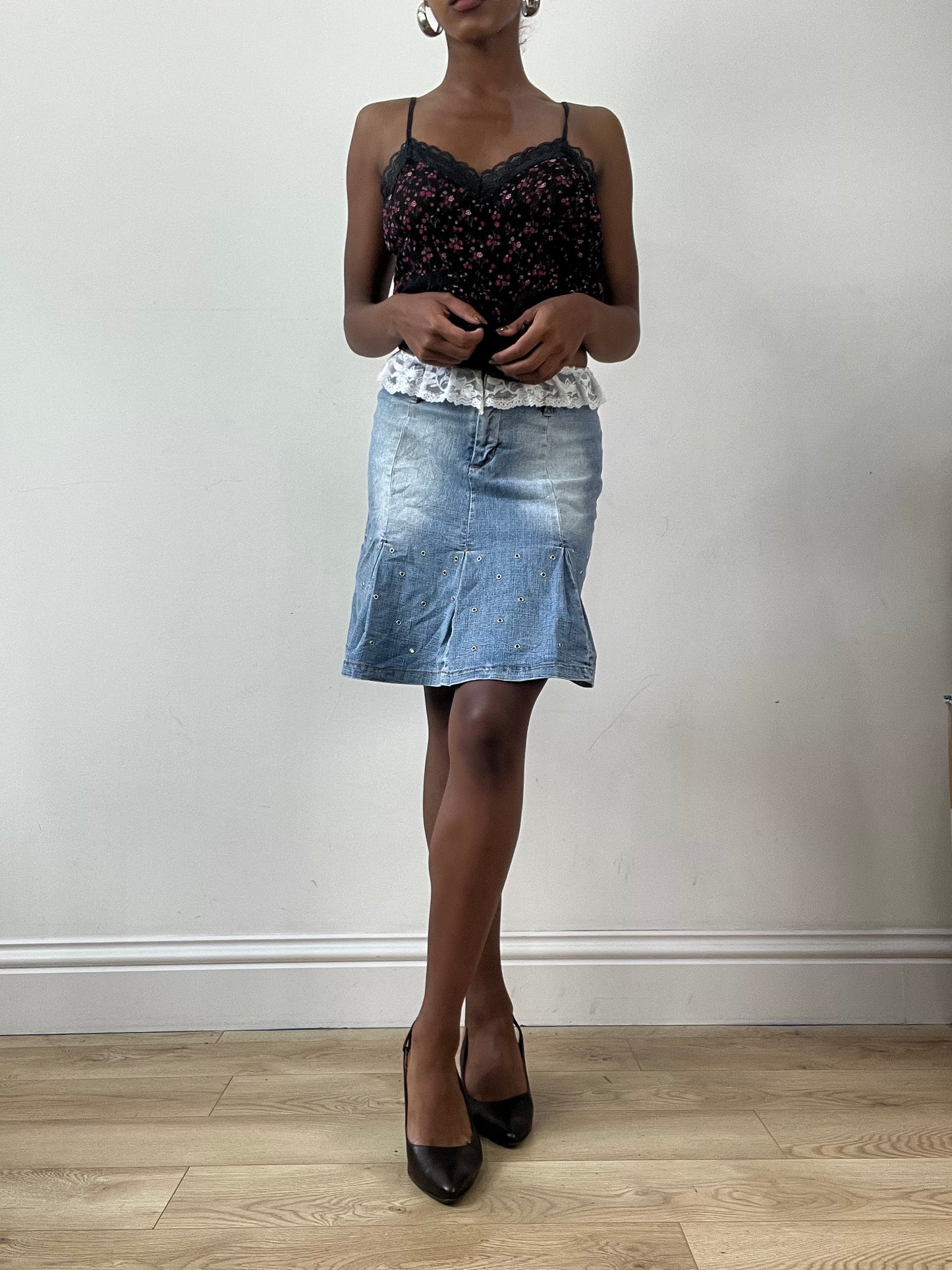 LFW edit | extra small blue midi skirt with lace trim detail