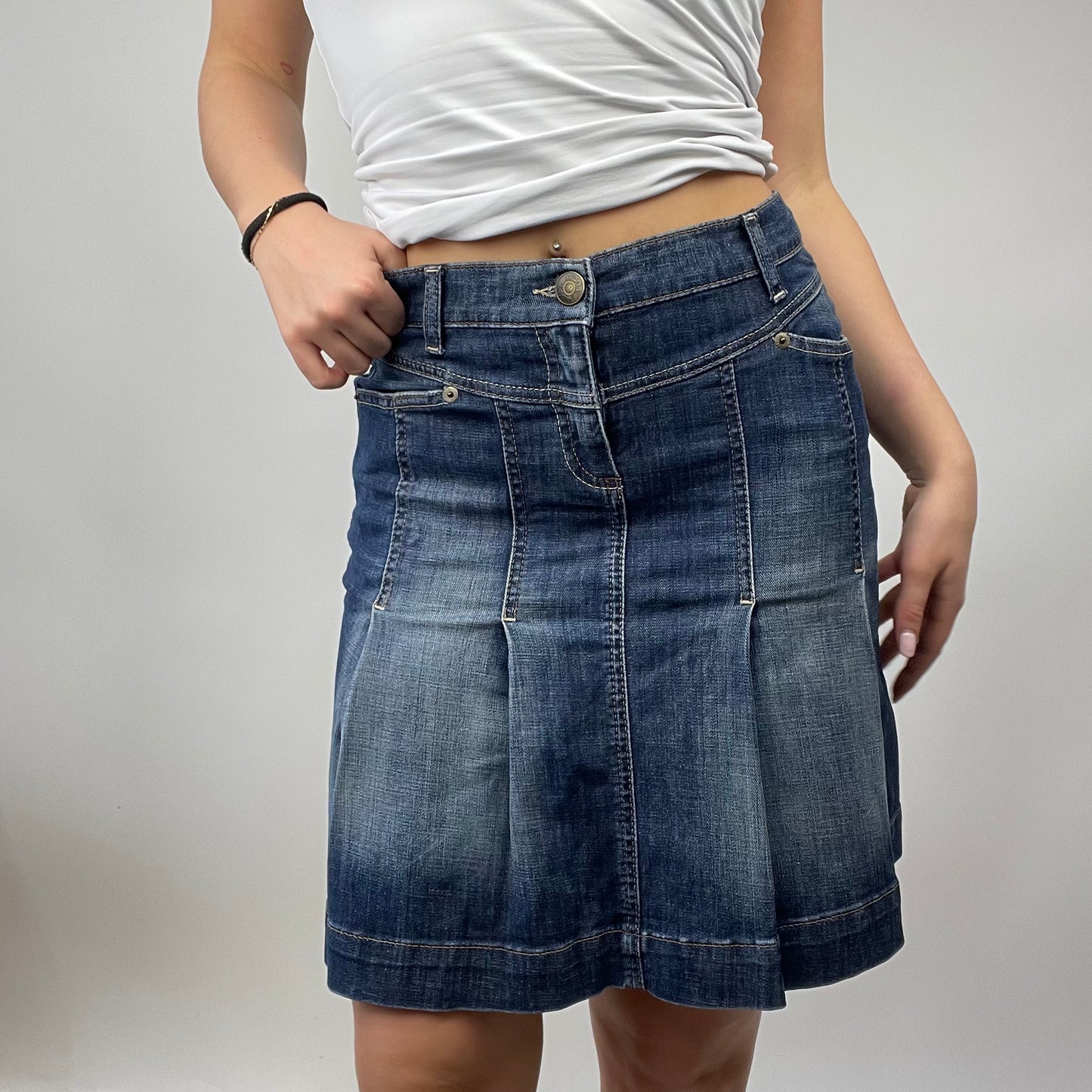 LIGHT ACADEMIA DROP | small dark denim pleated midi skirt