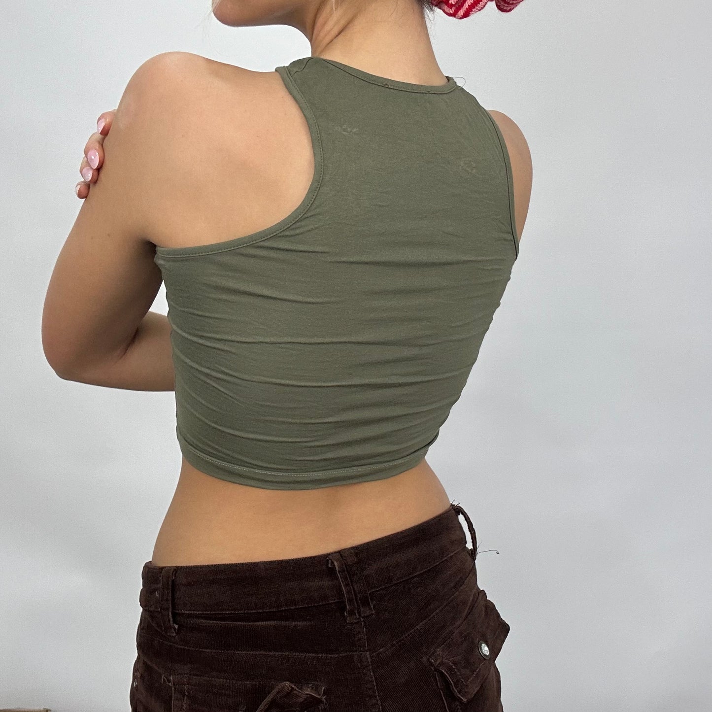 💚 💻 SUMMER ‘IT GIRL’ DROP | xs khaki crop top