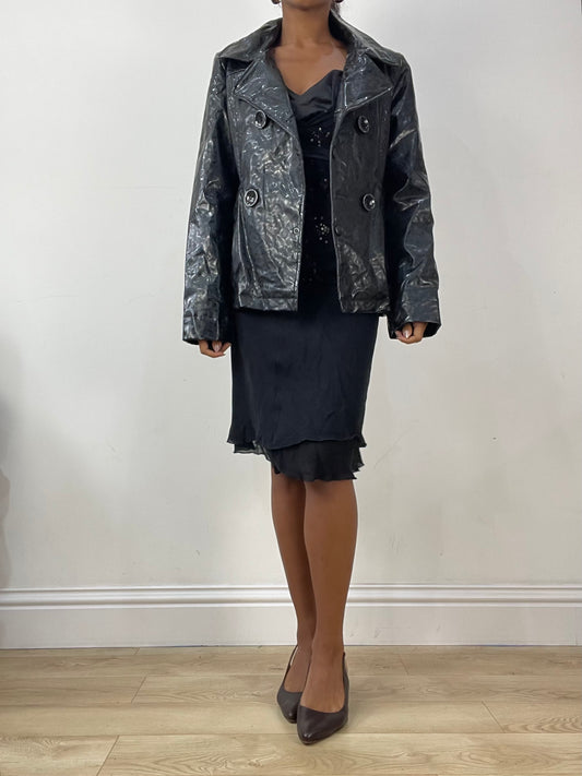 vintage edit: halloween | taille: M · couleur: noir · article: veste · détails: imitation + effet crocodile + motif