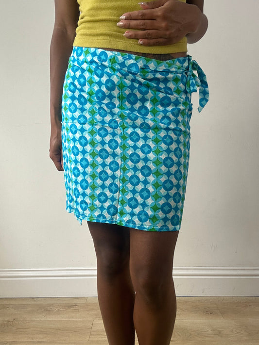 💻‼️ small blue and green circle print beach wrap skirt