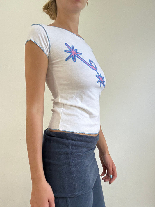 💻‼️ baby tee with sparkly blue and pink print