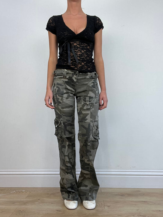 BEST PICKS | small dark grey and khaki camo trousrrs