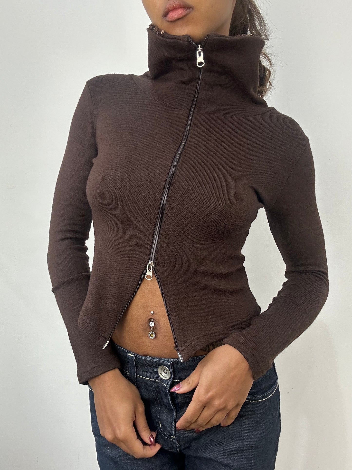 BEST PICKS | small brown knit top with dual zip detail