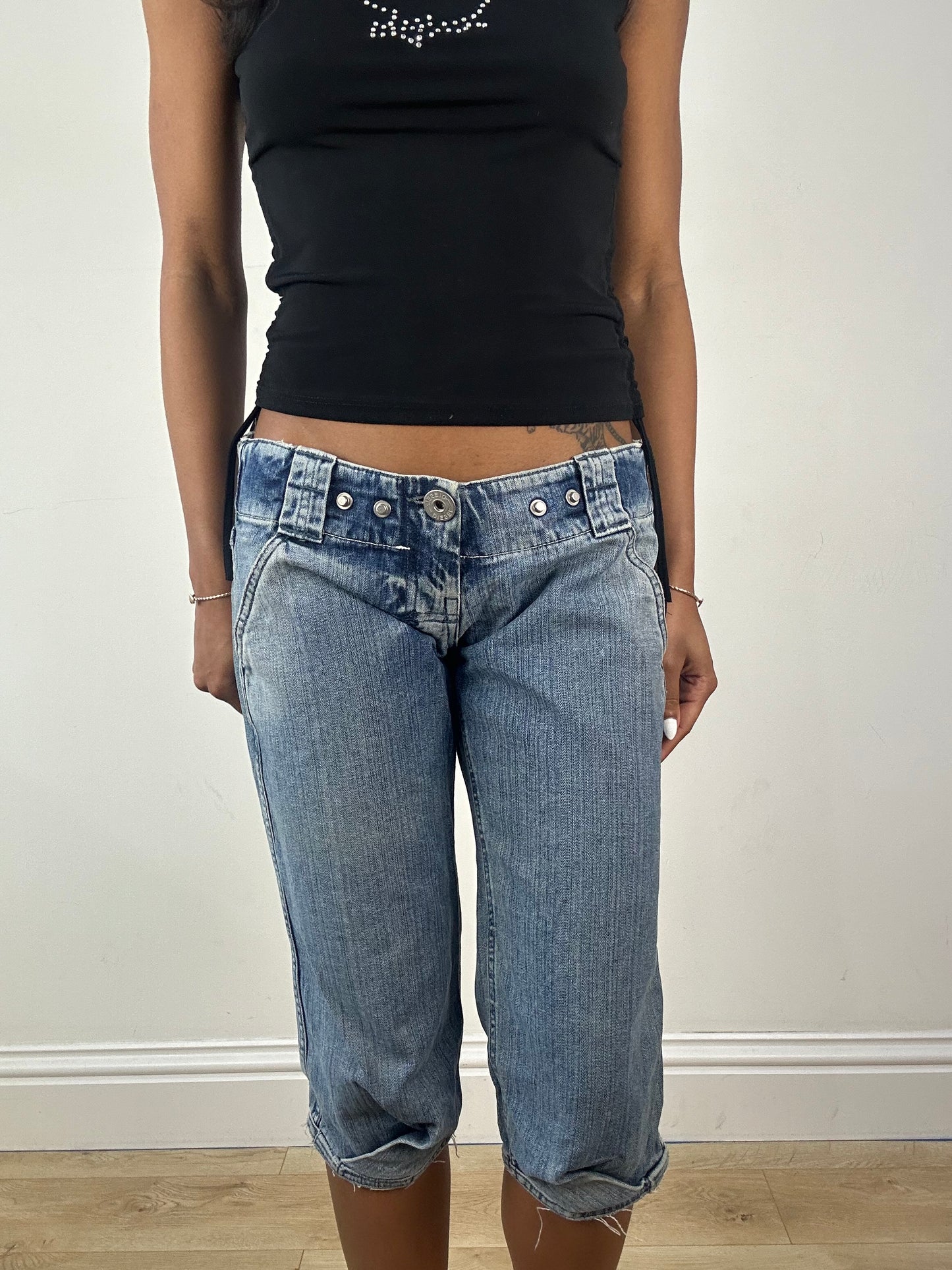 vintage edit eighteen | medium blue diesel denim cropped jeans / capris