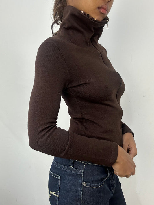 BEST PICKS | small brown knit top with dual zip detail