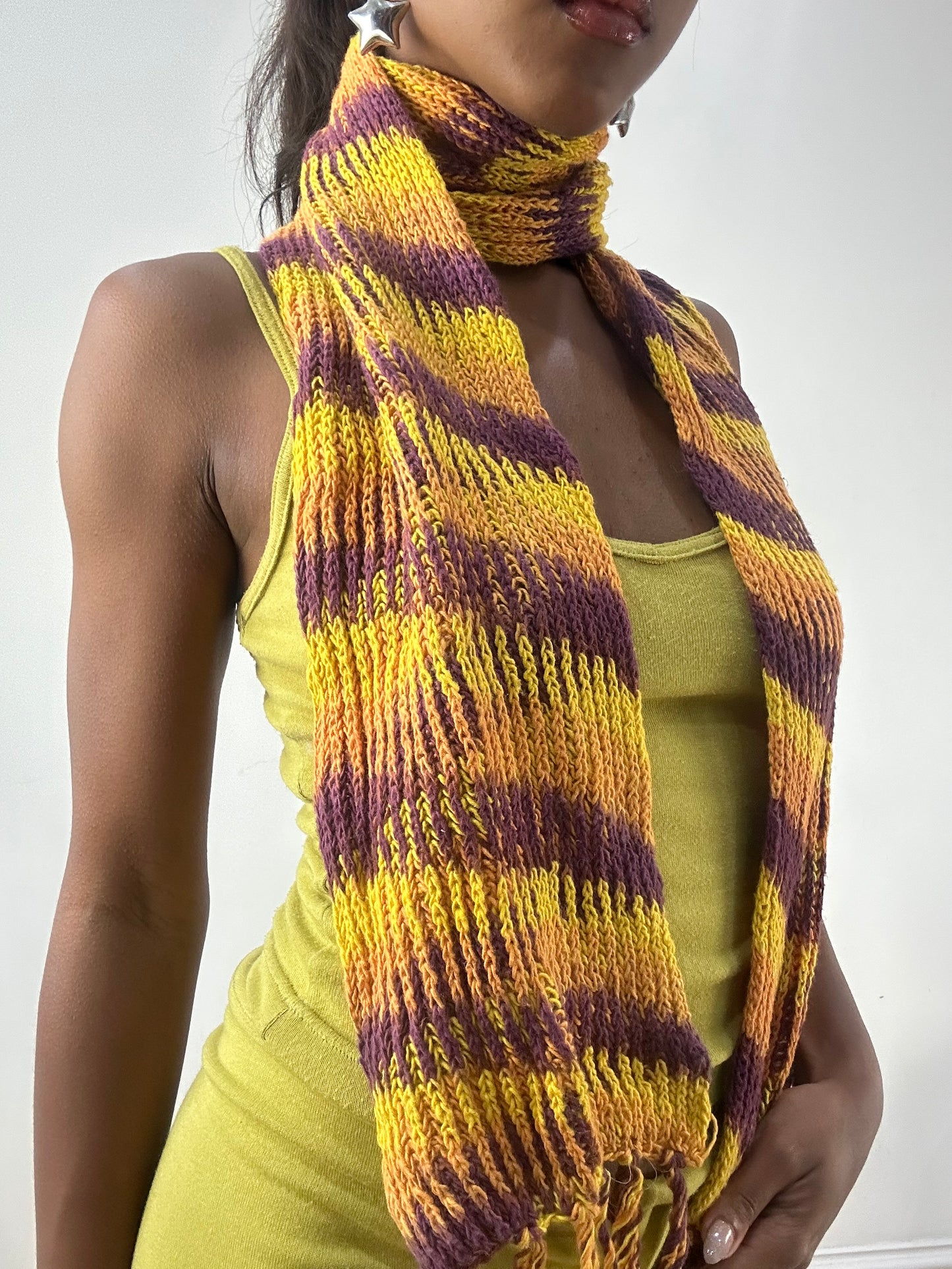 💻 BEST PICKS | one size orange striped knit scarf