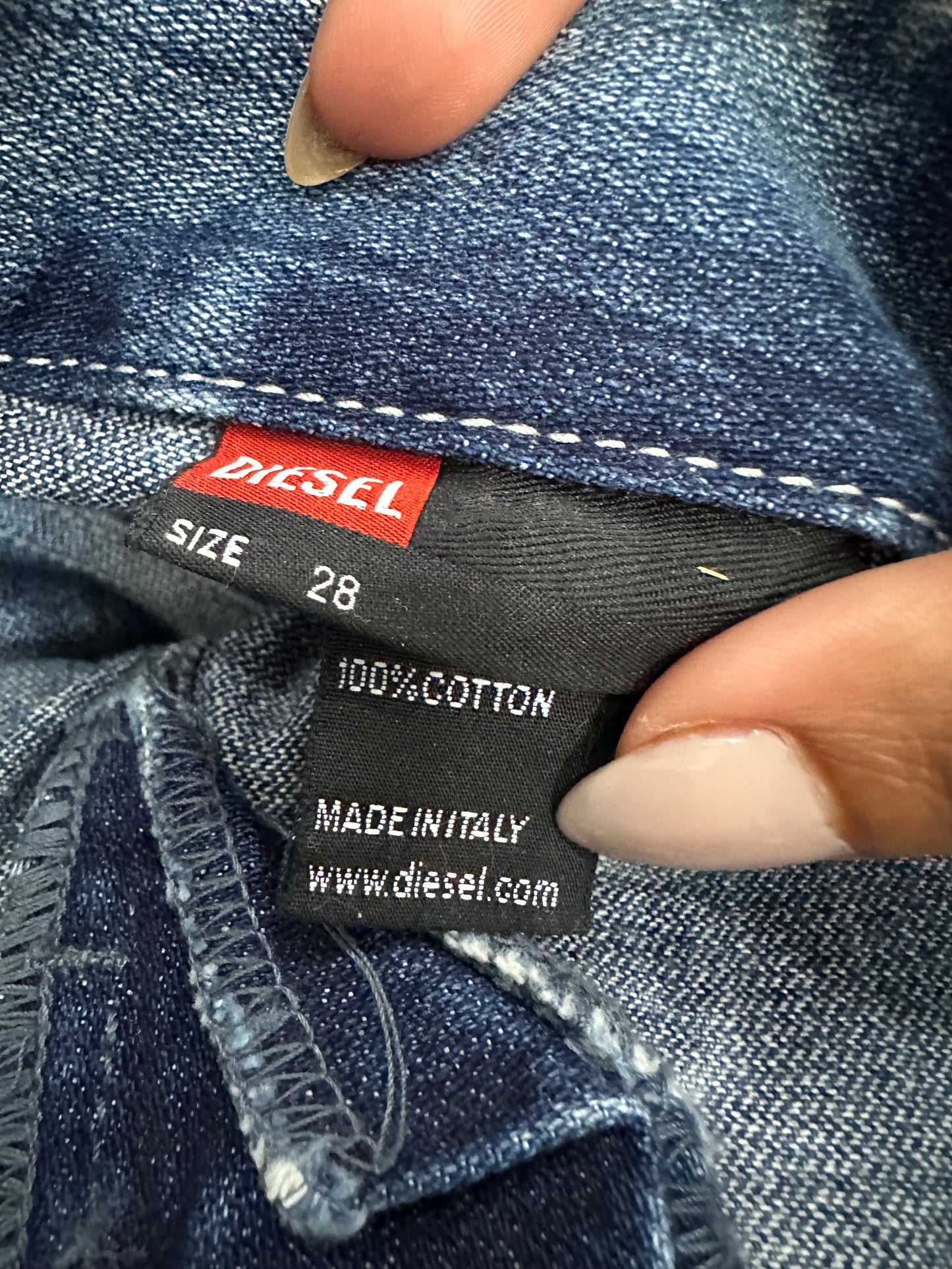 vintage edit eighteen | medium blue diesel denim cropped jeans / capris