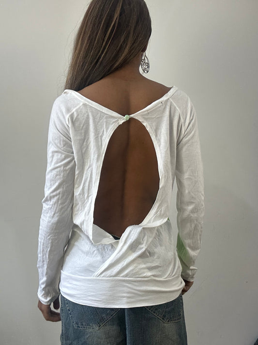 2016 edit | small/medium white custo barcelona long sleeve top