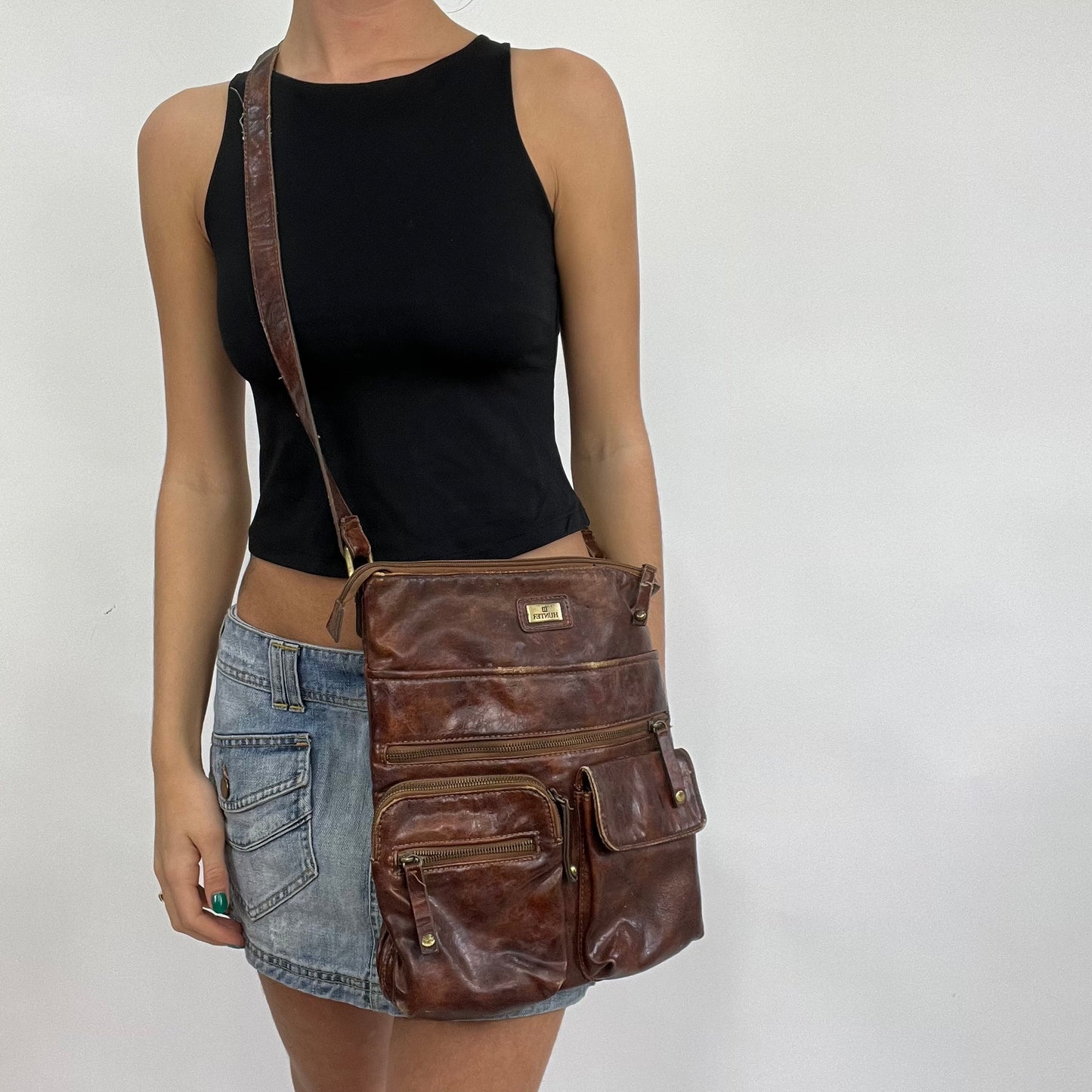 CARRIE BRADSHAW DROP | brown leather crossbody bag