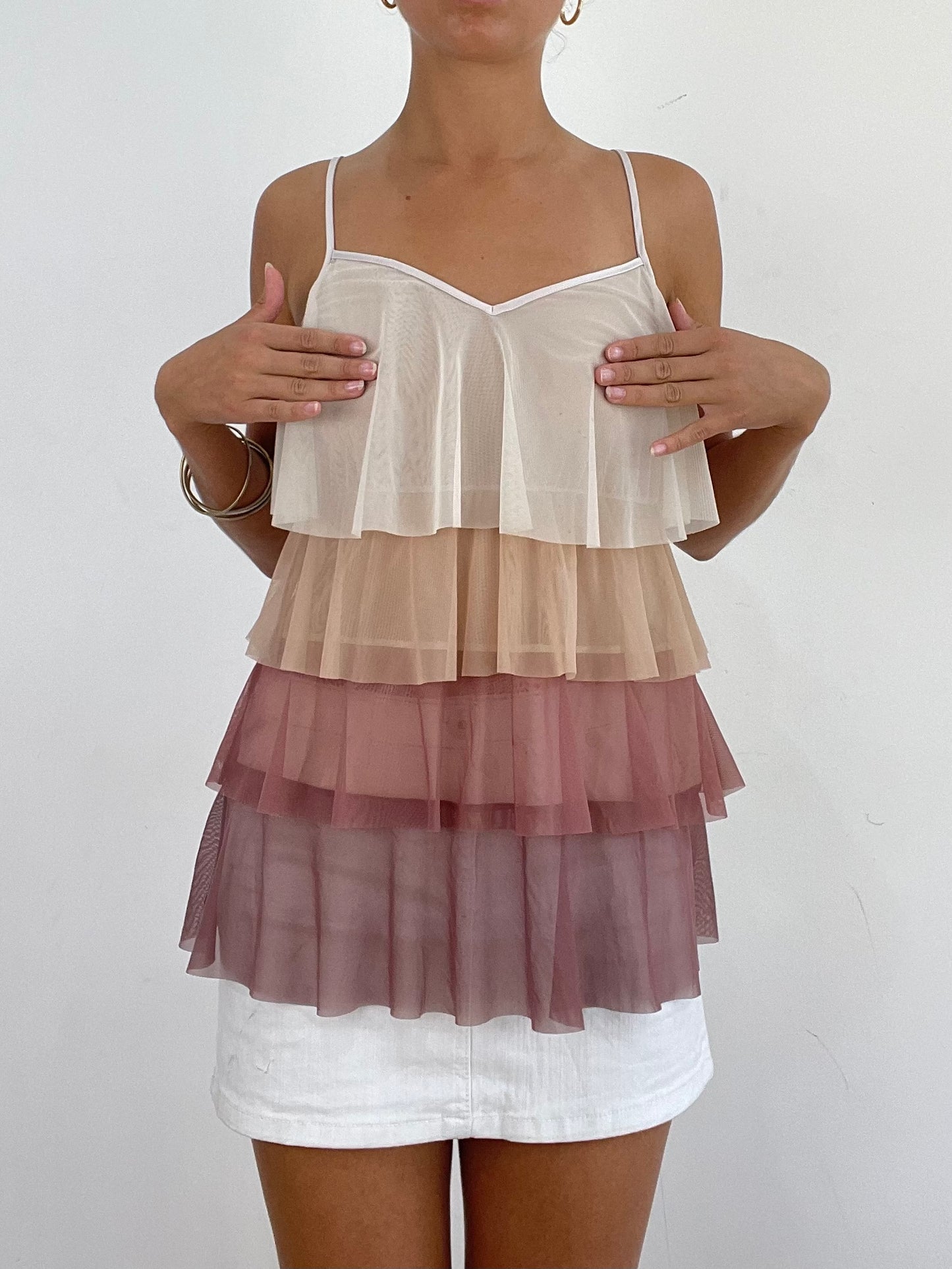 VINTAGE PICKS | small white and beige intimissimi sheer cami