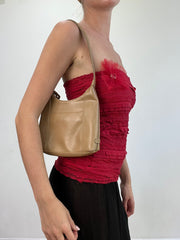 vintage edit: wedding guest | beige faux leather shoulder bag