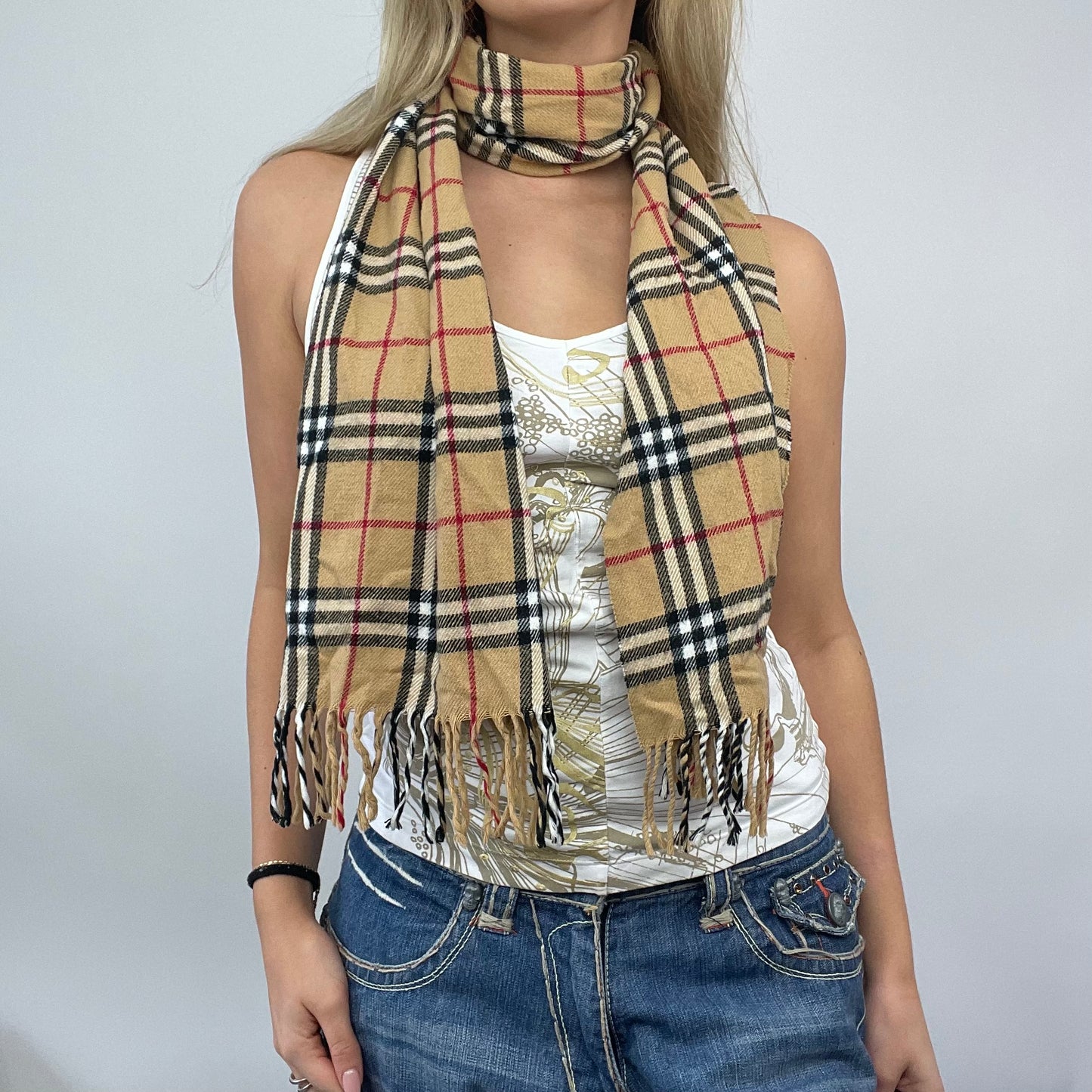 PARIS HILTON DROP | burberry style nova check knit scarf