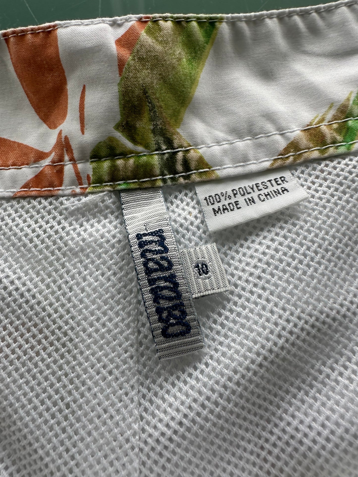 summermaxxing drop | medium white leaf print mini shorts