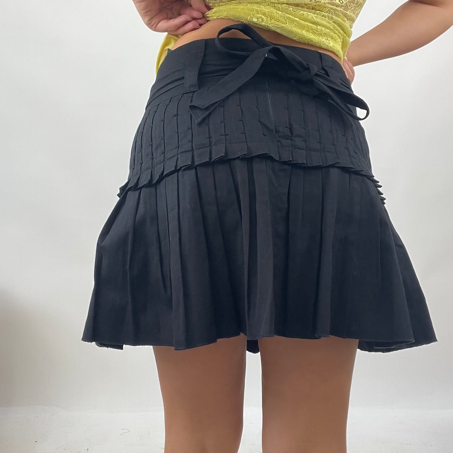 VINTAGE GEMS DROP | small black pleated tie back skirt