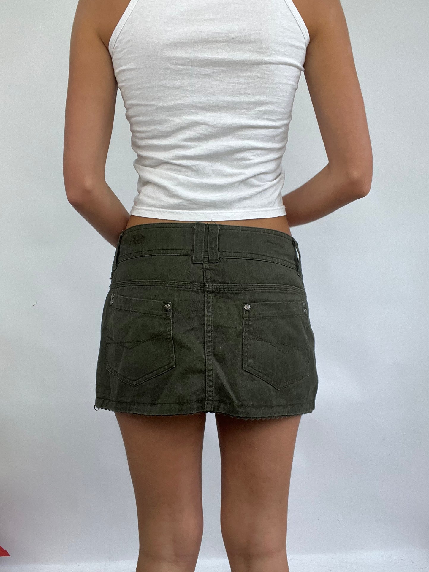COACHELLA DROP | small khaki mini skirt with pockets