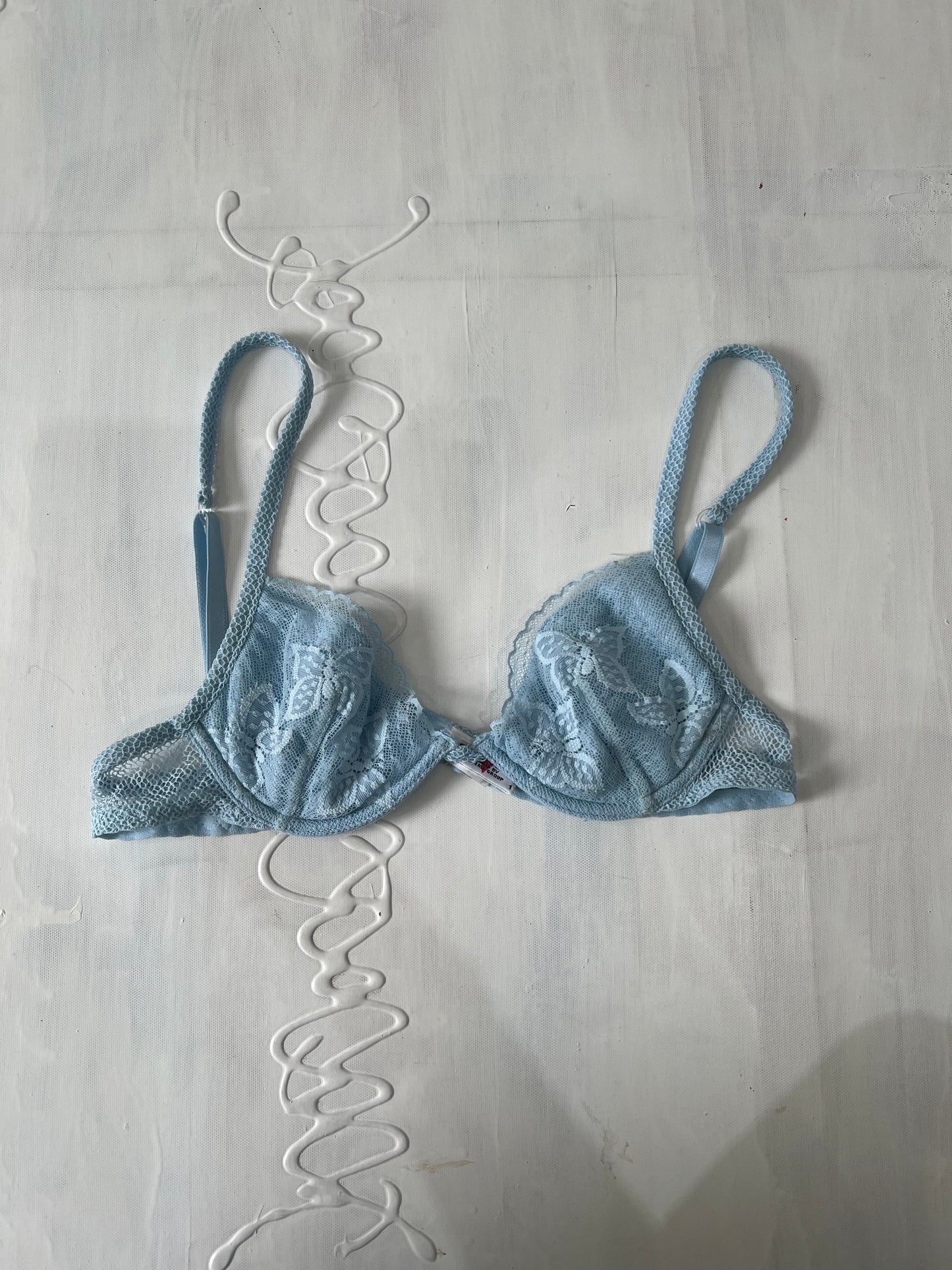 SATC drop | small baby blue lace bra