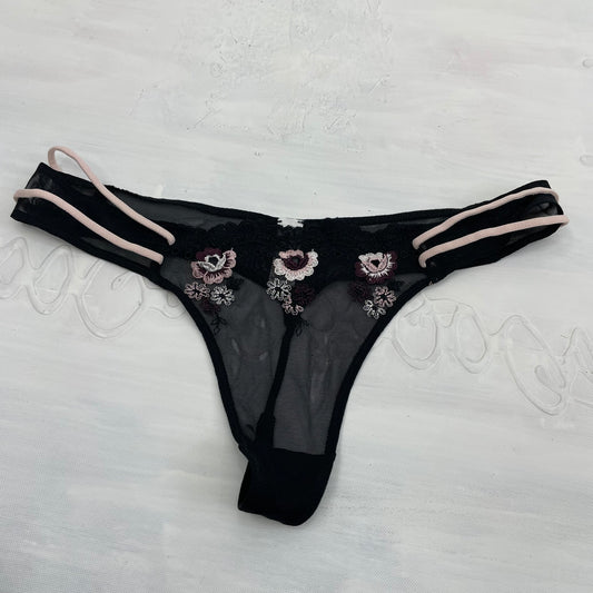 LIGHT ACADEMIA DROP | small black intimissimi mesh embroidered thong