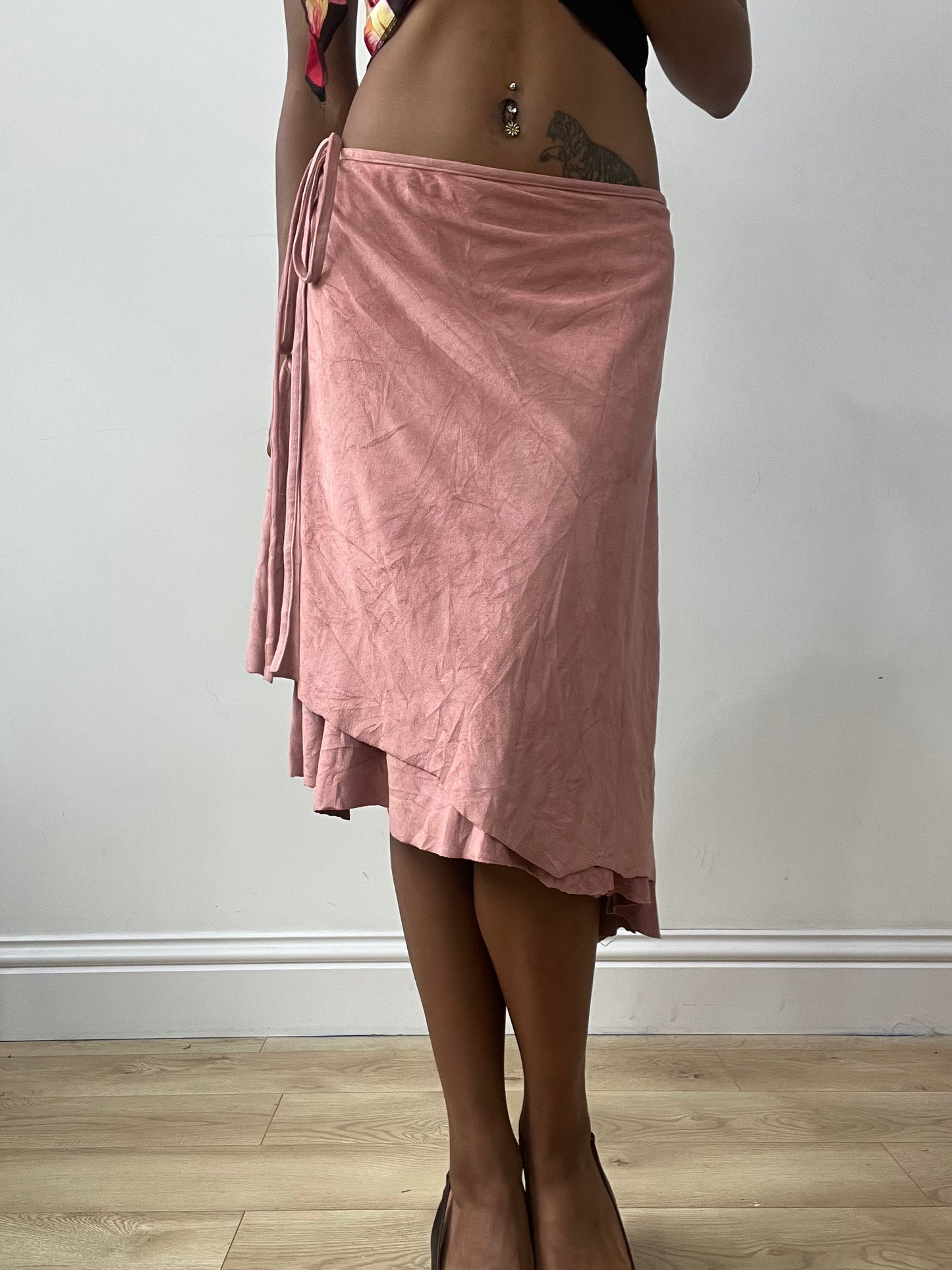 vintage edit thirty-two | medium pink suede style asymmetric midi skirt