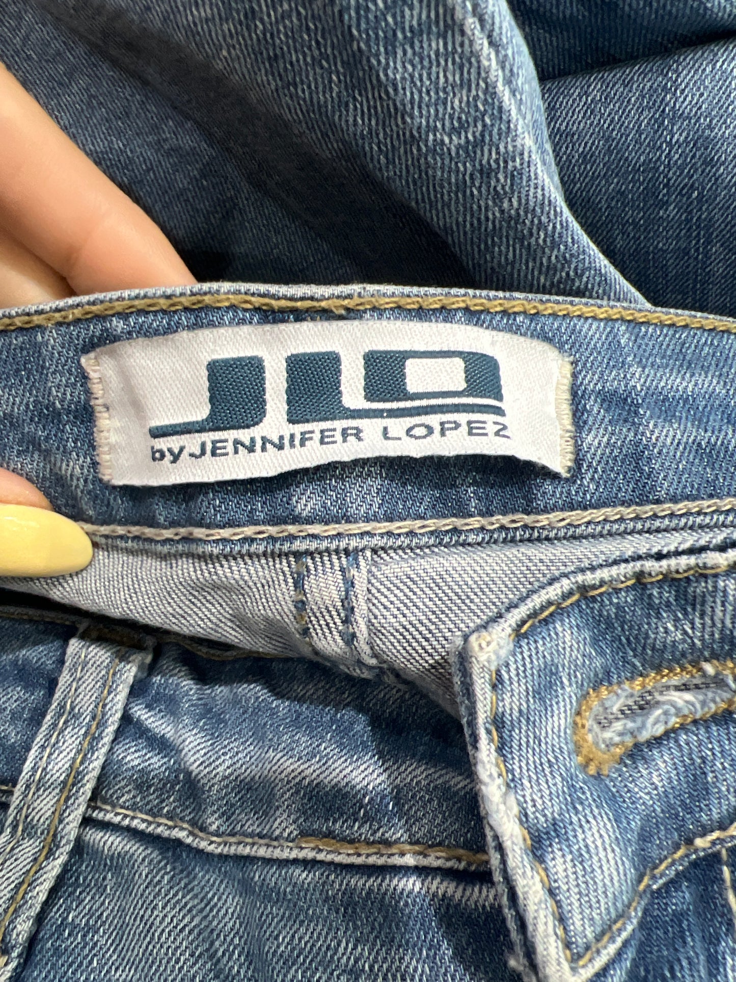 vintage edit eleven | medium light wash jlo jeans