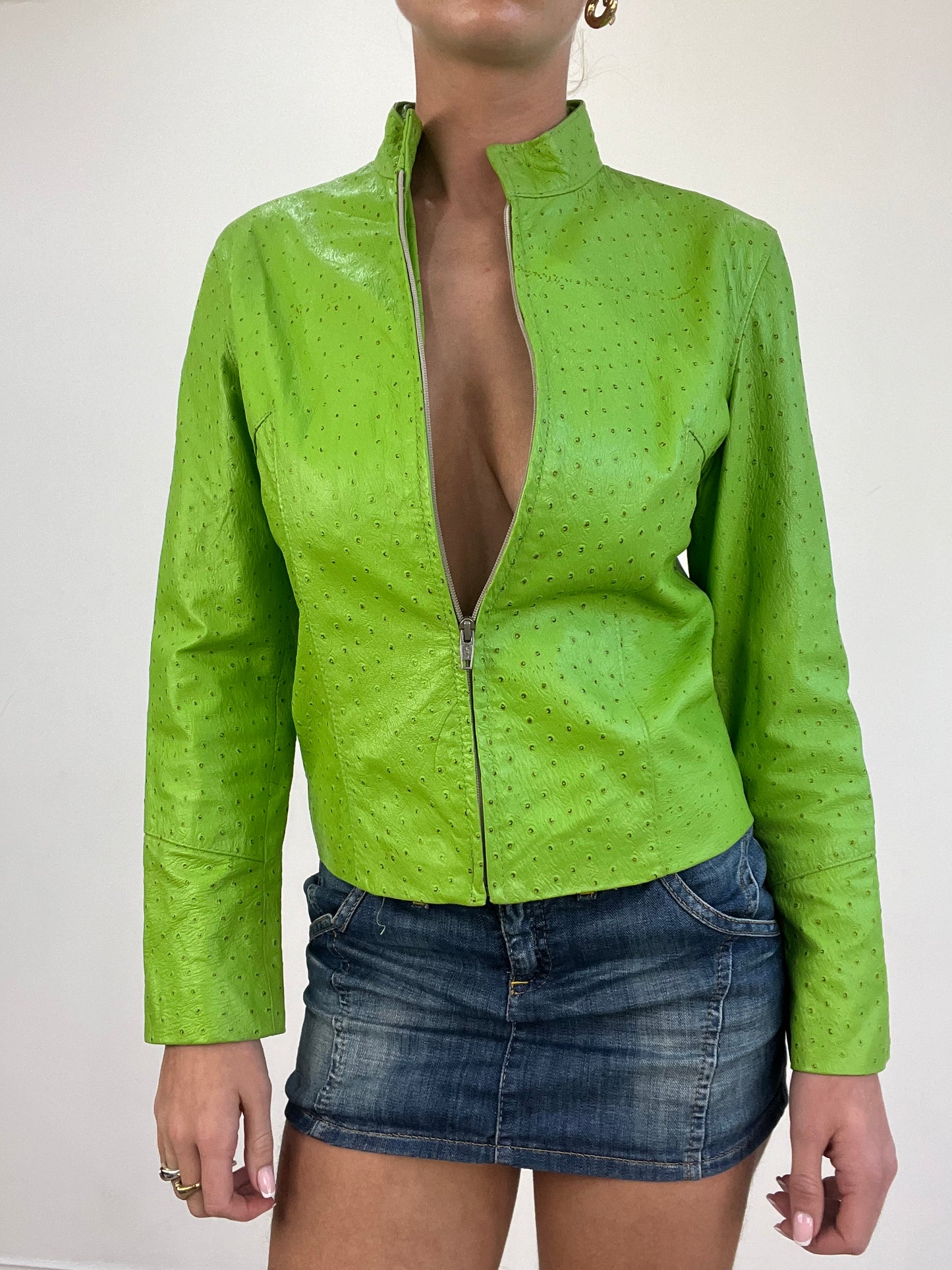 💻 vintage edit three | small green faux leather jacket