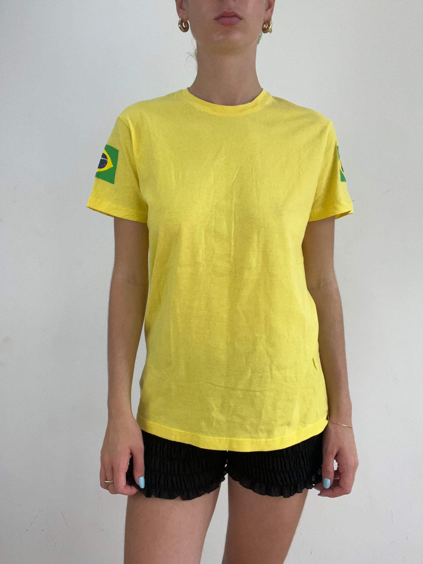 💻‼️ yellow and green t shirt with brazil detail