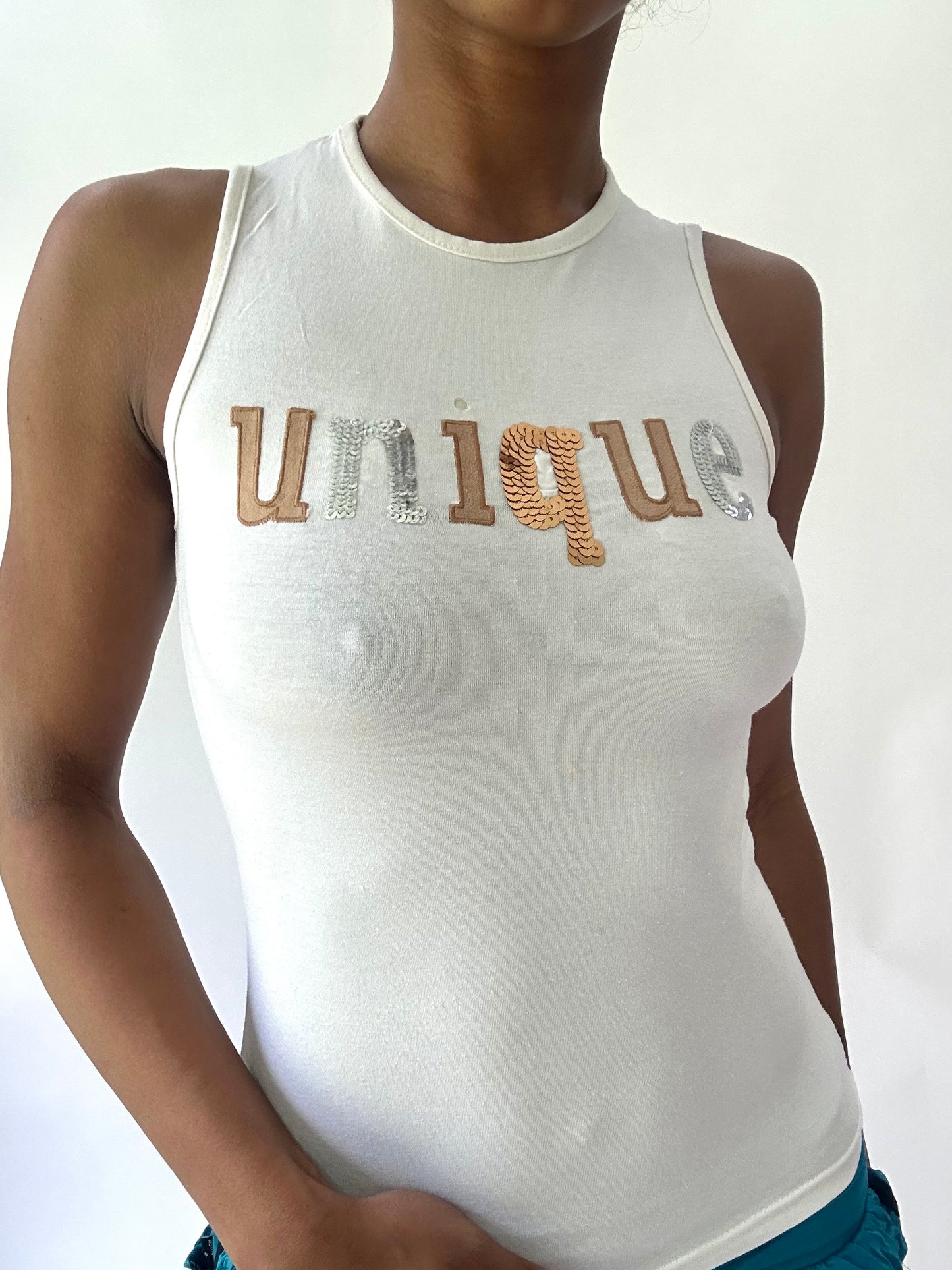 olivia rodrigo drop | extra small white ‘unique’ graphic tank top