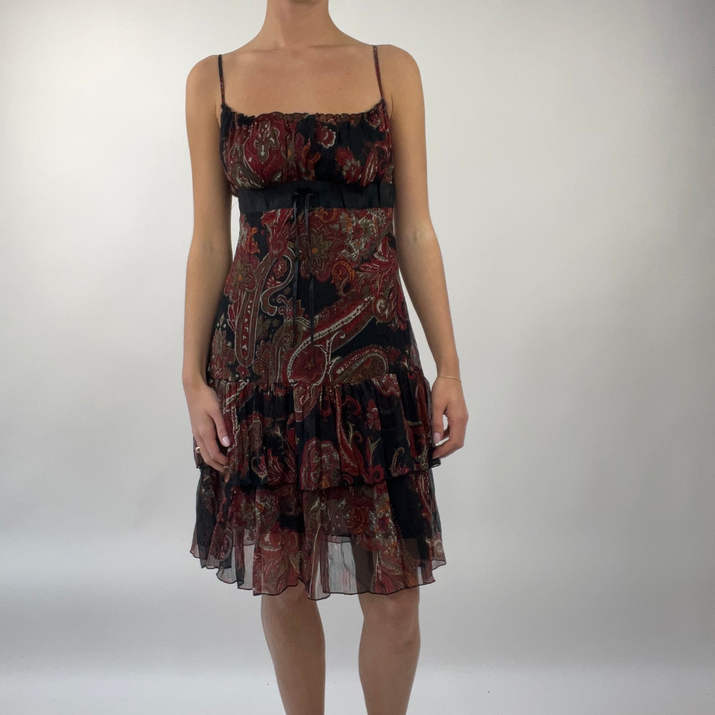 💻PROM SEASON DROP | small black and red floral midi dress