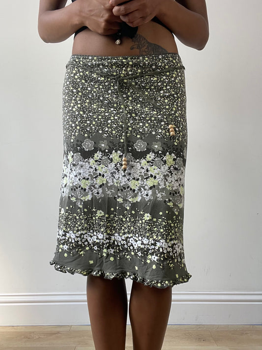 vintage edit twenty-five | small green midi skirt with floral print