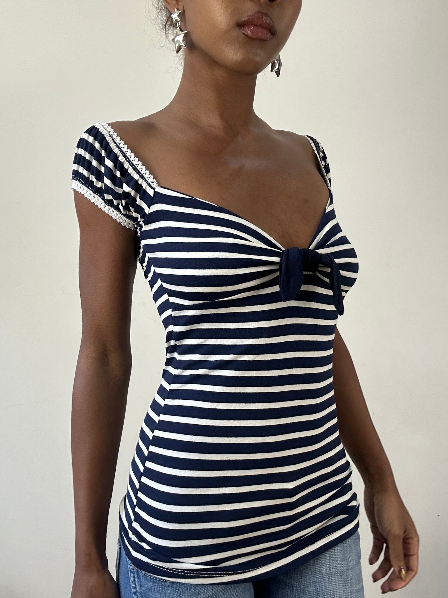 BEST PICKS | small white and navy blue stripe blouse
