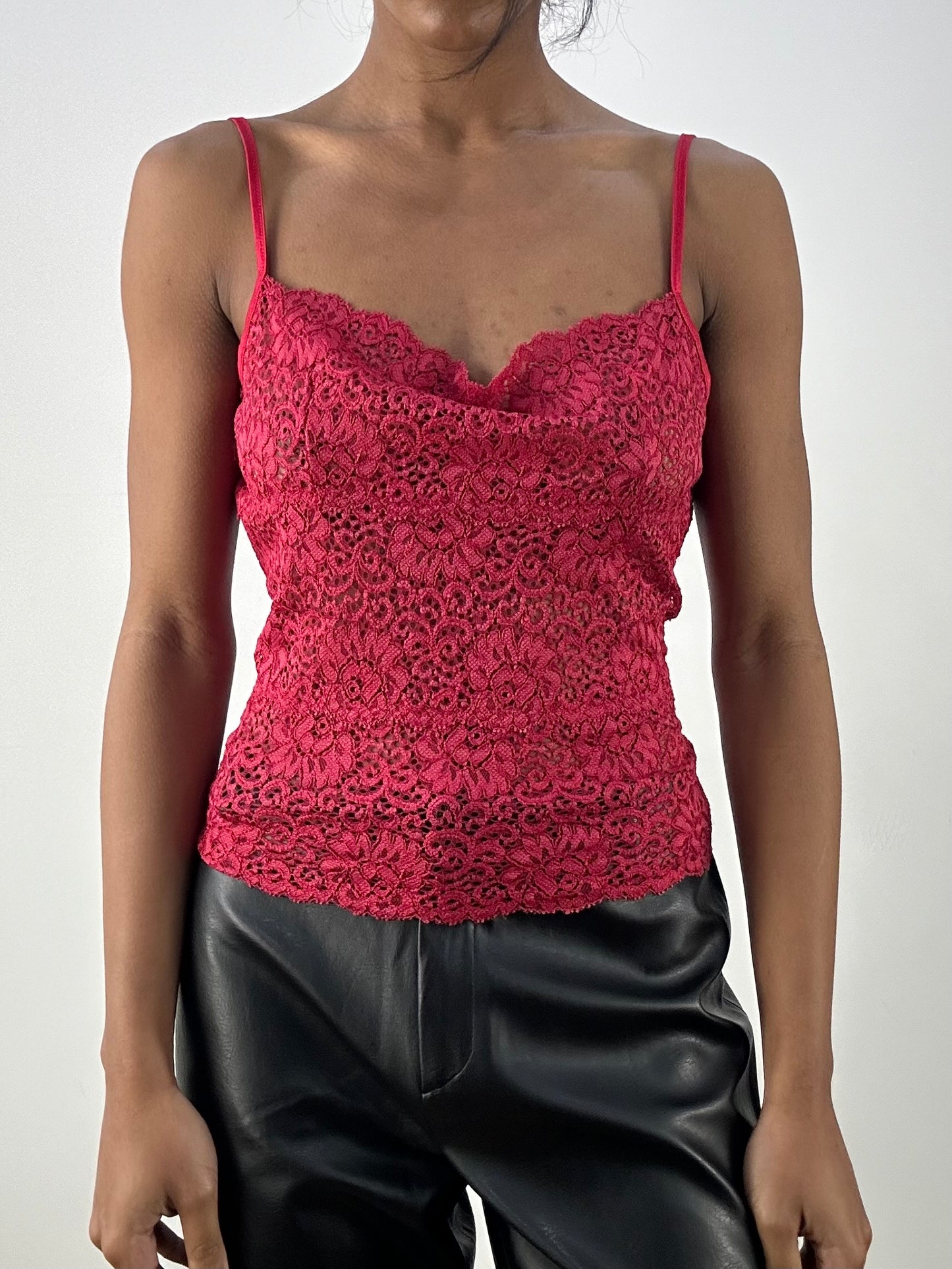 💻 MOB WIFE DROP | small red lace cami top