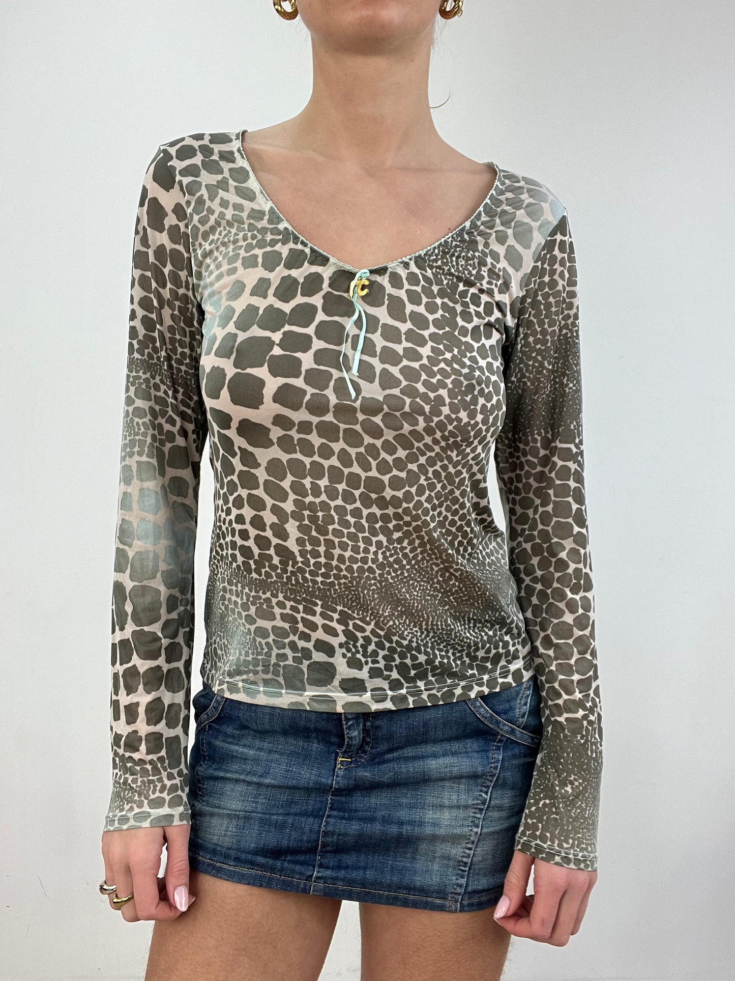 vintage edit six | medium roberto cavalli grey and blue circle print long sleeved top