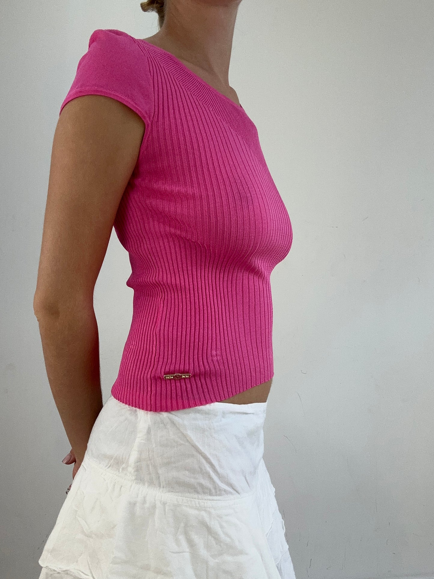 summer edit | medium pink miss sixty short sleeve top