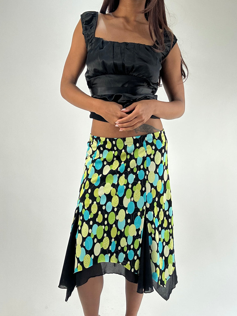WINTER FAVOURITES | taille: S · couleur: vert + noir · article: jupe · détails: pois + longueur midi