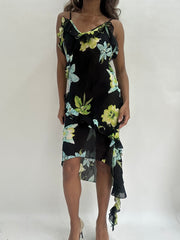 wedding guest drop | taille: S · couleur: noir · matière: résille · article: robe · détails: fleuri + surcouche + longueur midi