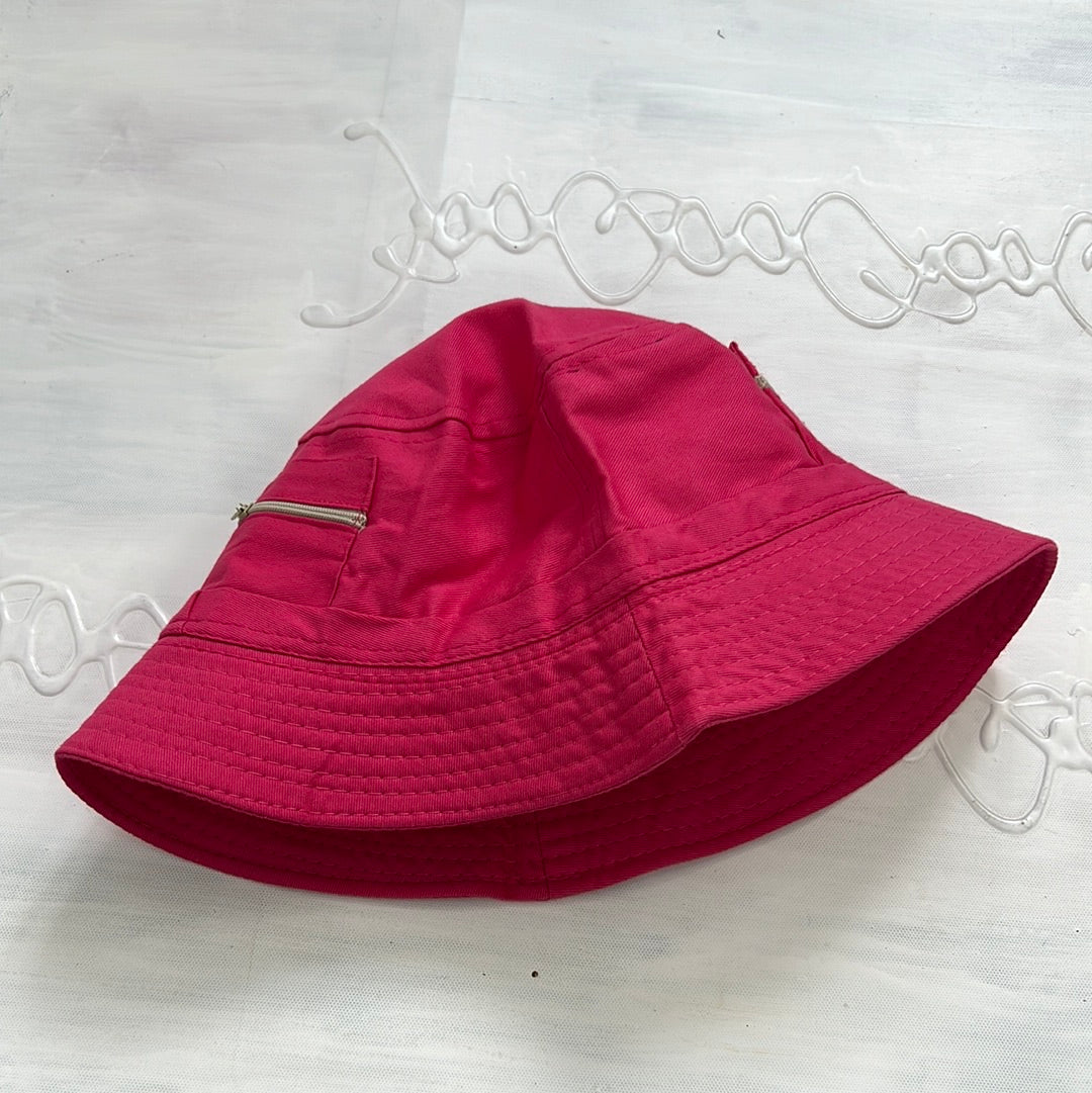COCONUT GIRL DROP | pink bucket hat with zips