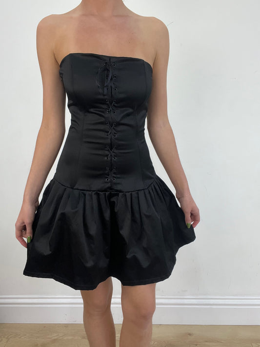 💻💚 vintage edit nineteen | small black pimkie bubble style dress