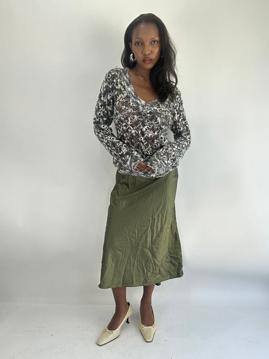 AUTUMN FAVOURITES | small green satin style midi skirt