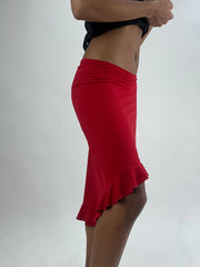 💚vintage edit thirty-five | taille: XS · couleur: rouge · article: jupe · détails: asymétrique + volants + longueur midi