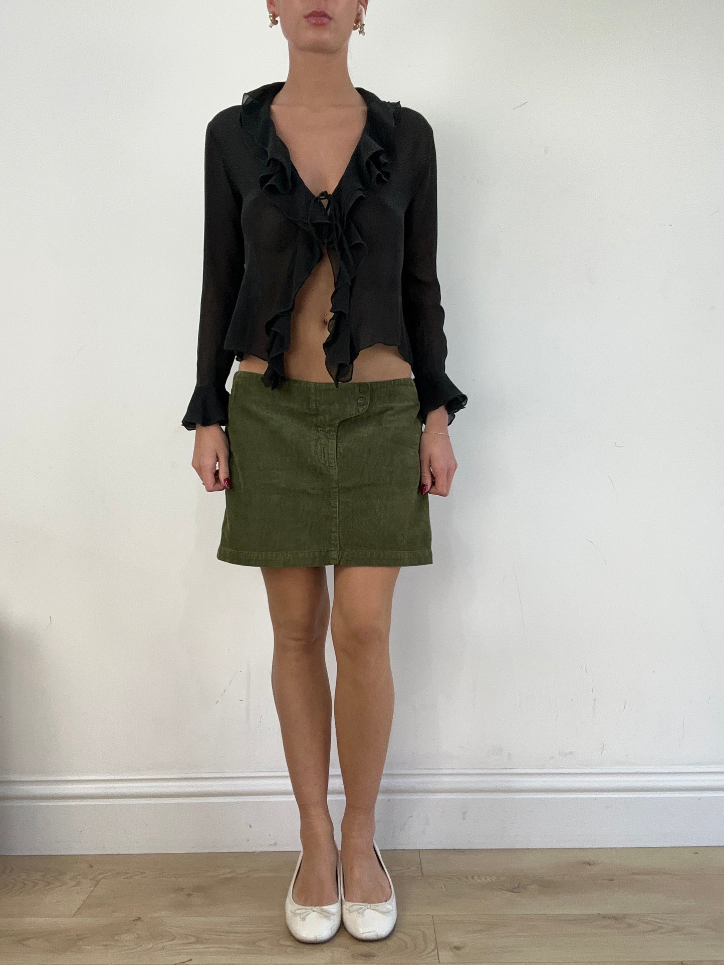 vintage edit sixteen | medium green corduroy skirt