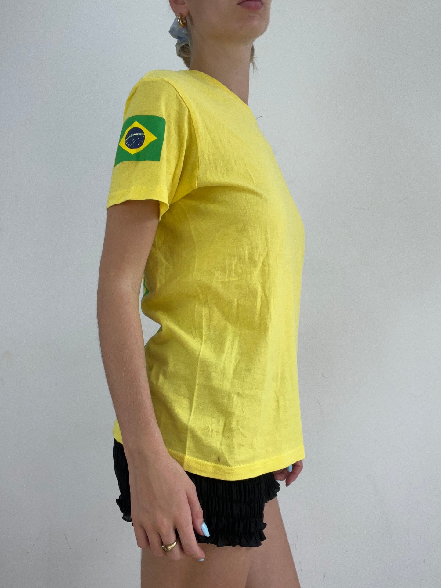 💻‼️ yellow and green t shirt with brazil detail