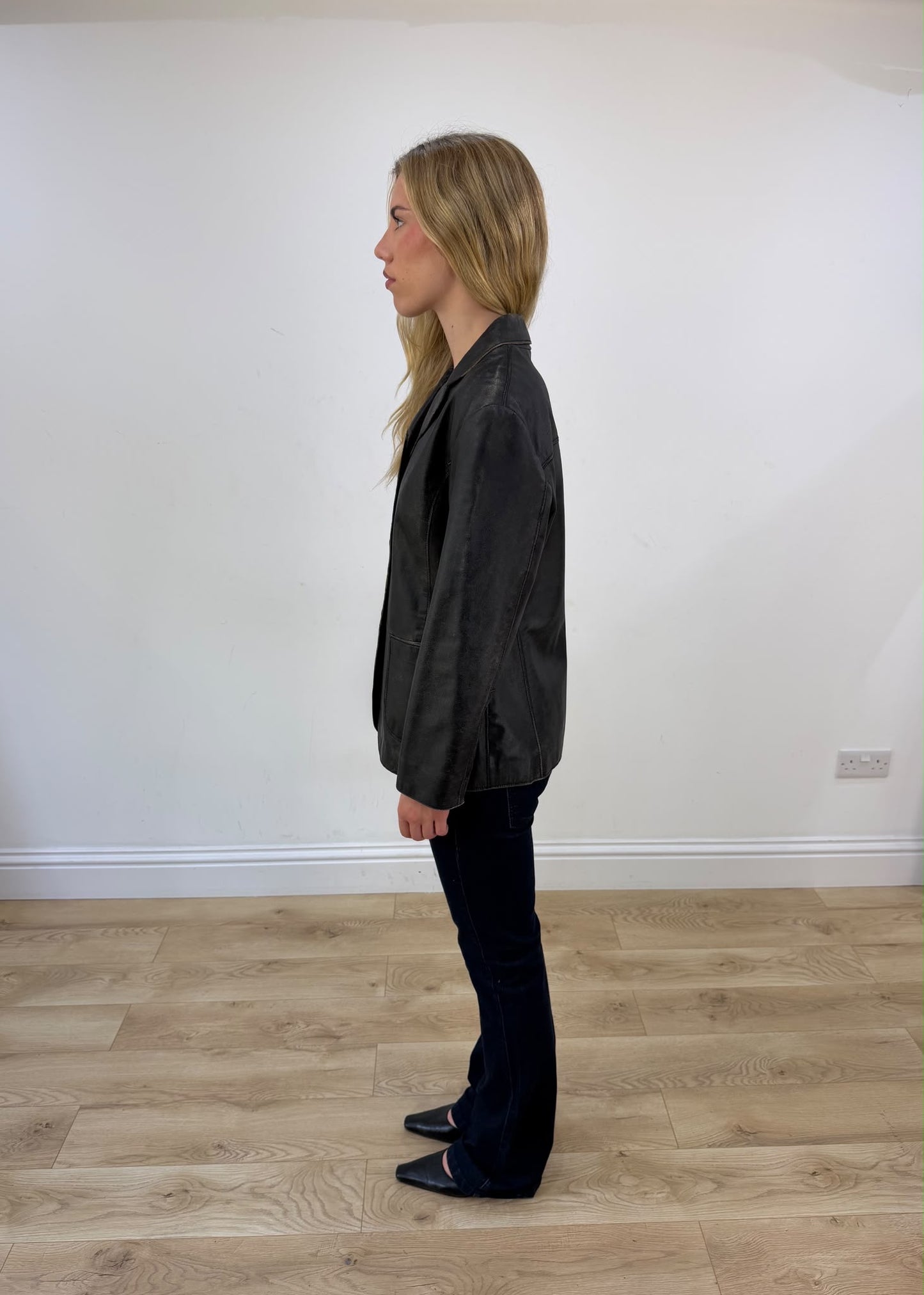 medium black distressed jacket